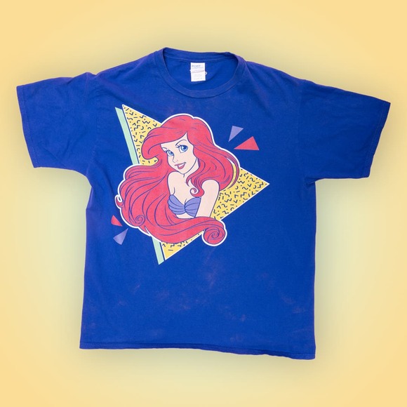 The Little Mermaid Graphic Large T-Shirt - Picture 1 of 4